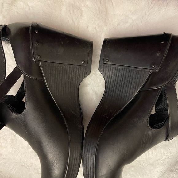 Danskin Wedged Heel - Picture 4 of 4